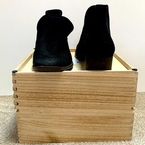 Lucky Brand Ankle Bootie